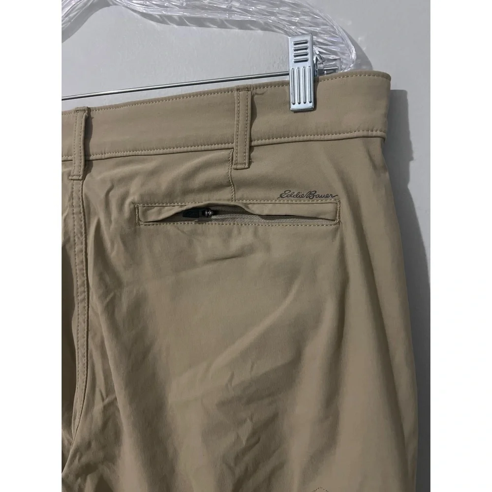 Eddie Bauer Pants Men’s 36x33 Travex Horizon Chino Performance Hiking Outdoors - Picture 10 of 17